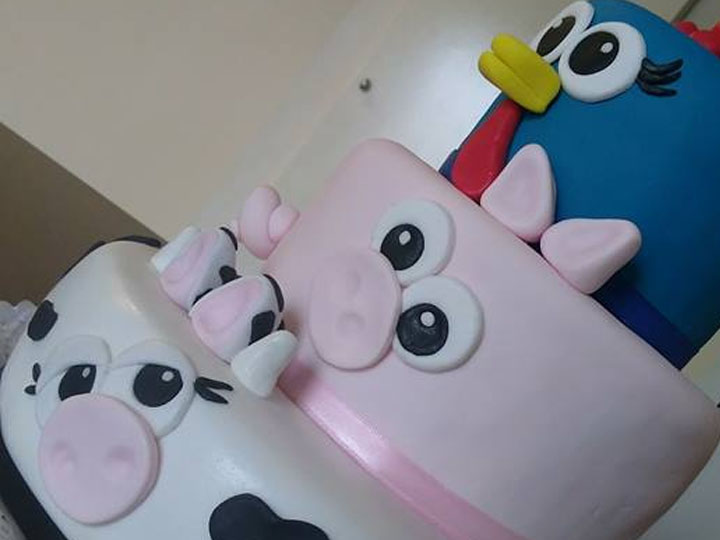 Sabrina Munro Tortas 02